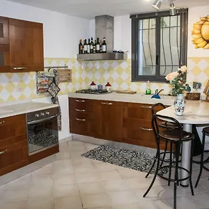 Delizioso Monolocale Con Giardino Appartamento